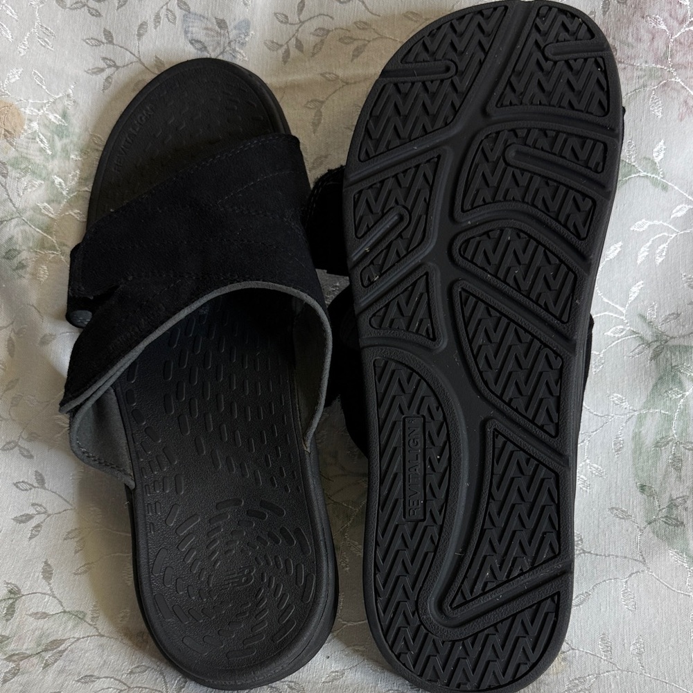 New Balance Revitalign Black Slide Sandals